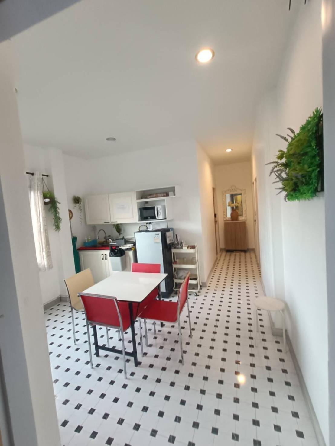 Merit Courtyard Suvarnaphumi House 曼谷 外观 照片