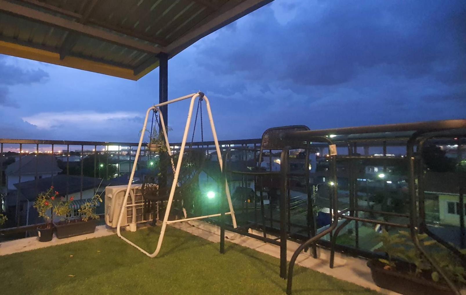 Merit Courtyard Suvarnaphumi House 曼谷 外观 照片